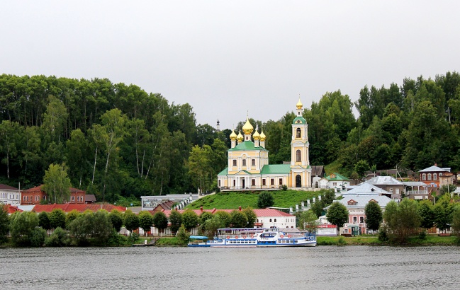 «ГОРОД НА БЕРЕГУ»    работа  «вид с Волги на город Плес»  автор АТИ