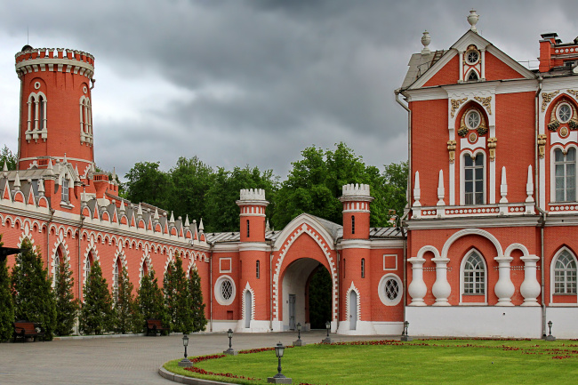 Петровский путевой дворец