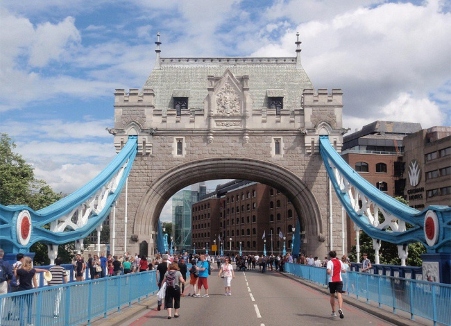 Лондон Tower Bridge (built 1886–1894)