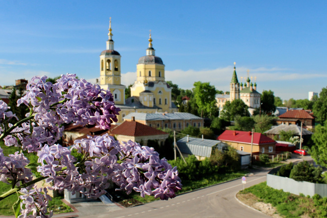 май в Серпухове