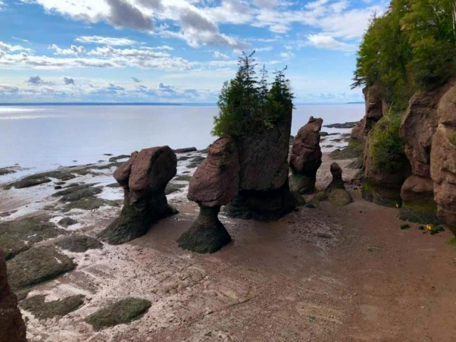 Скалы на курьих ножках