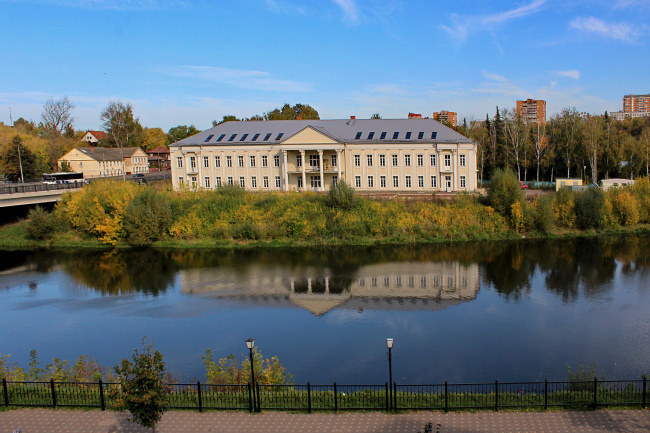 на берегах реки Пахры