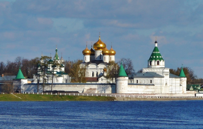 Ипатьевский монастырь XVI-XVIII вв. Кострома.
