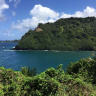 Зелёные берега гавайского острова Мауи