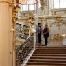Парадная  лестница дворца Петергофа