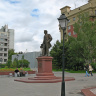 Памятник архитектору А.Д. Крячкову.