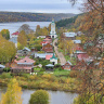 с видом на реку Шохонку и город Плес