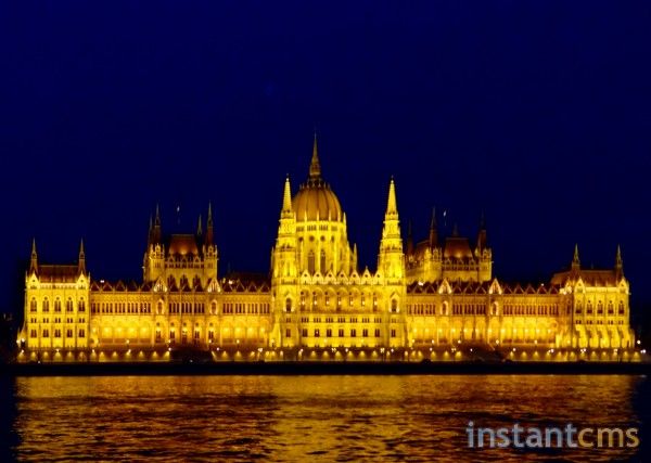 Венгерский парламент.