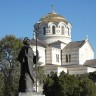 Памятник Апостолу Св. Андрею Первозванному и собор Св. Владимира в Севастополе, на Херсонесе