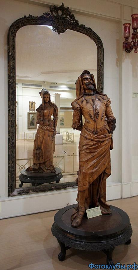 Загадочная скульптура